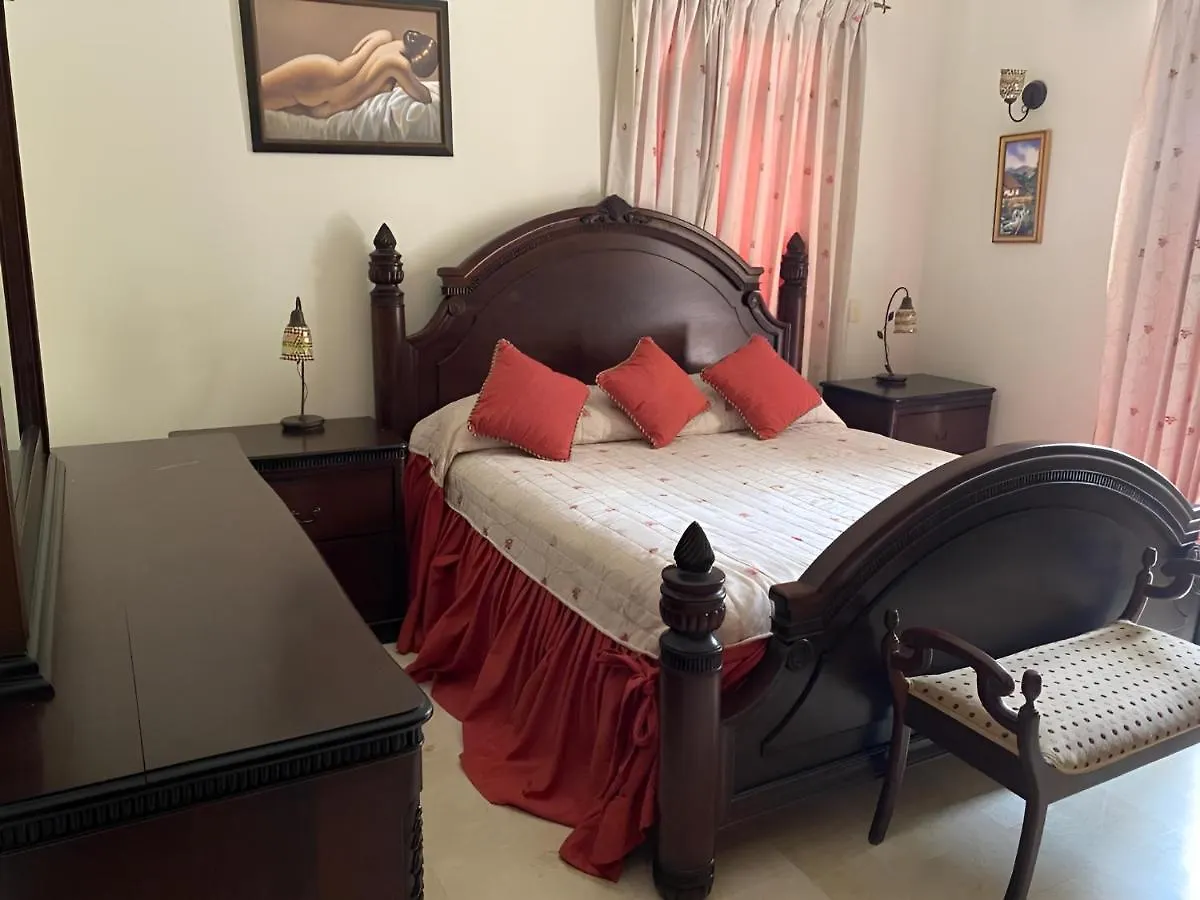 Villamorametro JUAN DOLIO Villa